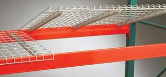 Standard waterfall wire decking for step beams