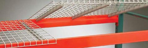 Wire mesh decking for pallet racks